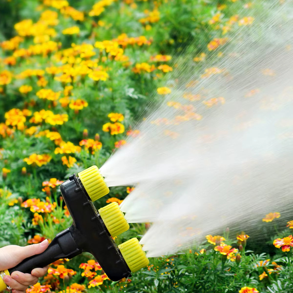 Multifunktionaler Gartenhandsprüher – für Bewässerung und Gartenpflege